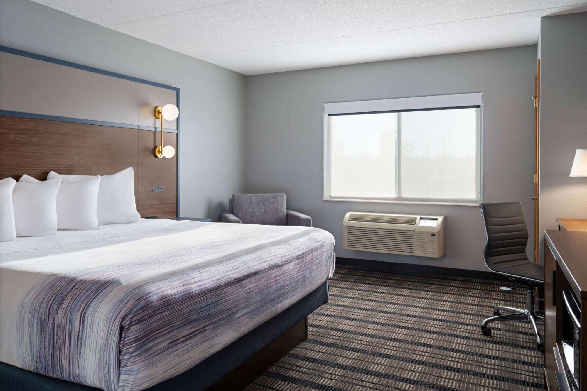 Americinn By Wyndham Beaver Dam Exterior foto